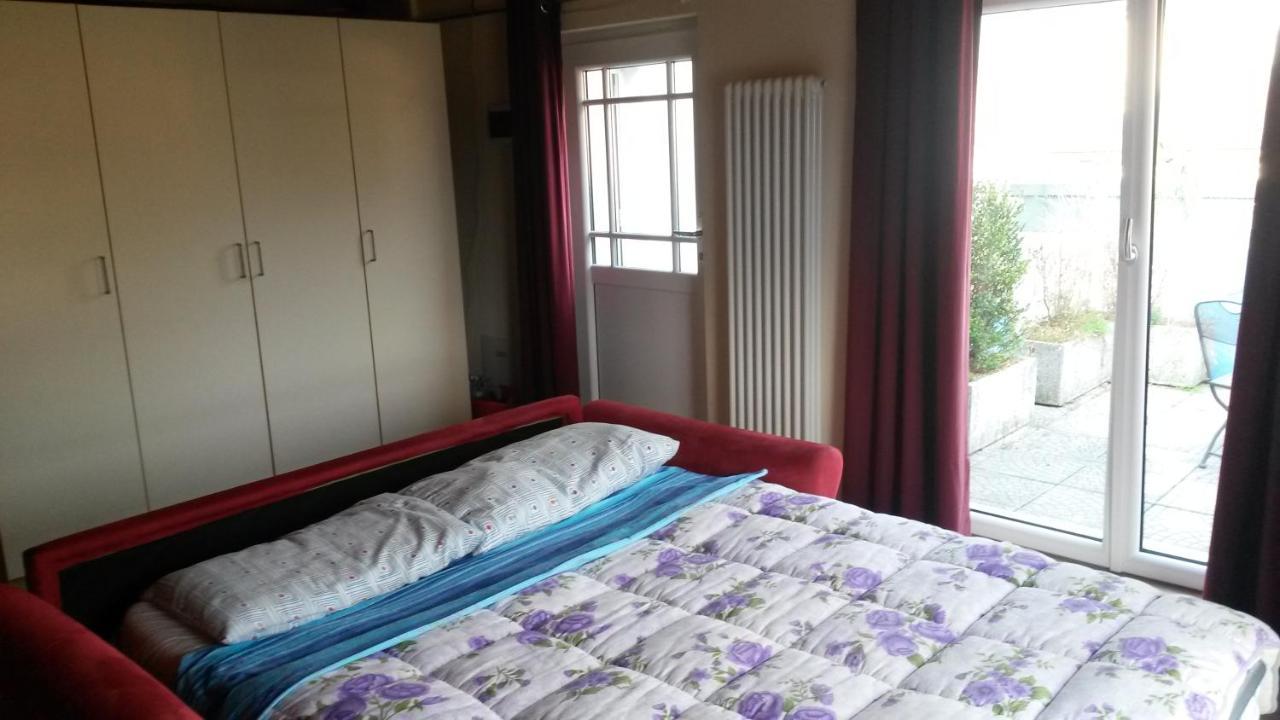 B&B " Guzzi - Inn " Манделло-дель-Ларио Экстерьер фото
